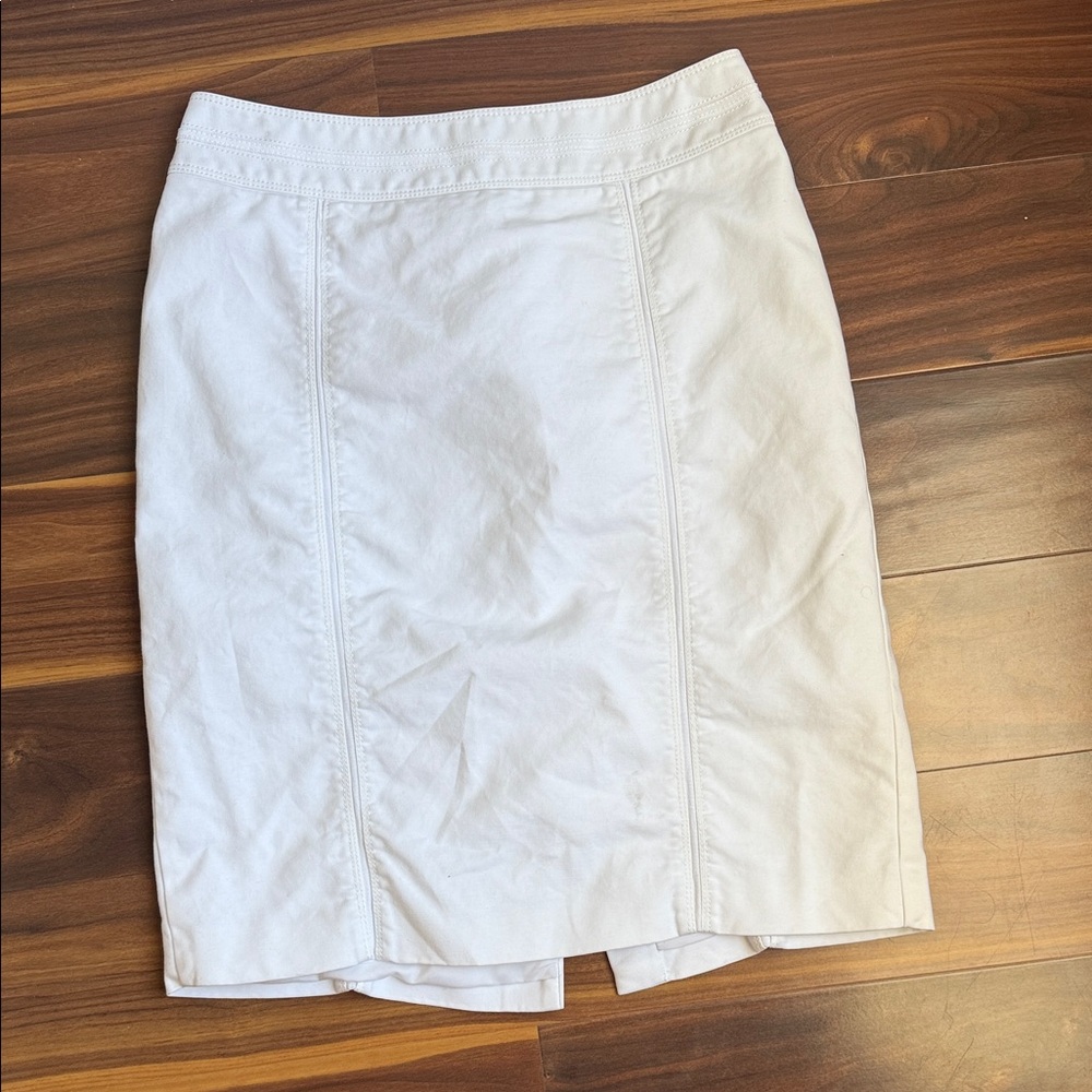 White House Black Market Women's Cotten Blend white Skirt size 4